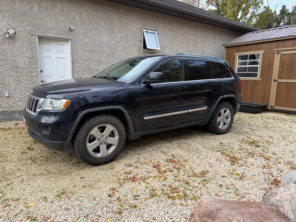 Jeep Grand Cherokee 2011 photo 4