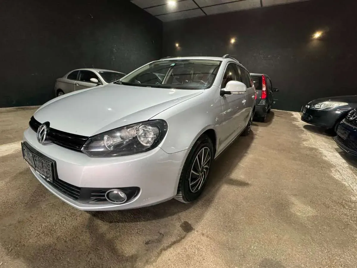 Volkswagen Golf 2012 photo 2