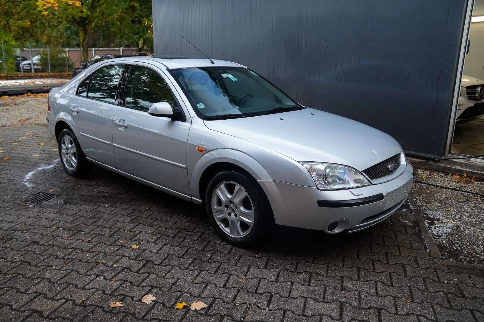 Ford Mondeo 2001 photo 4