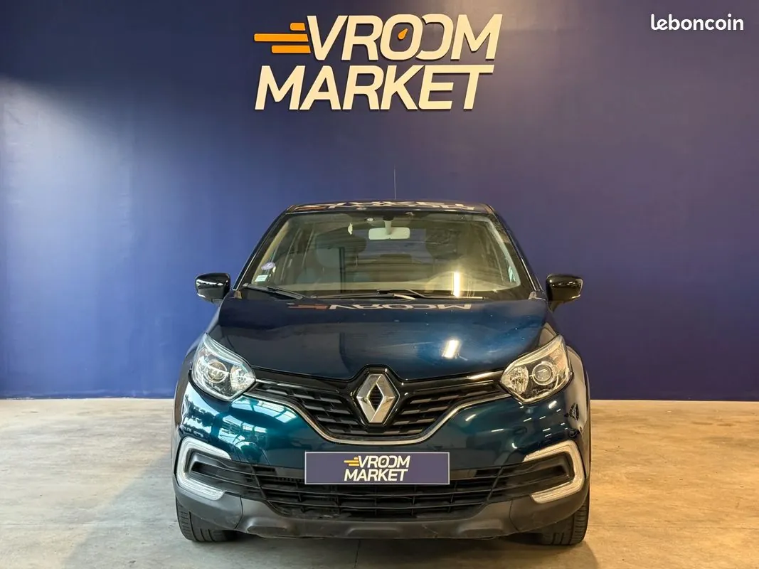 Renault Captur 2018 photo 2