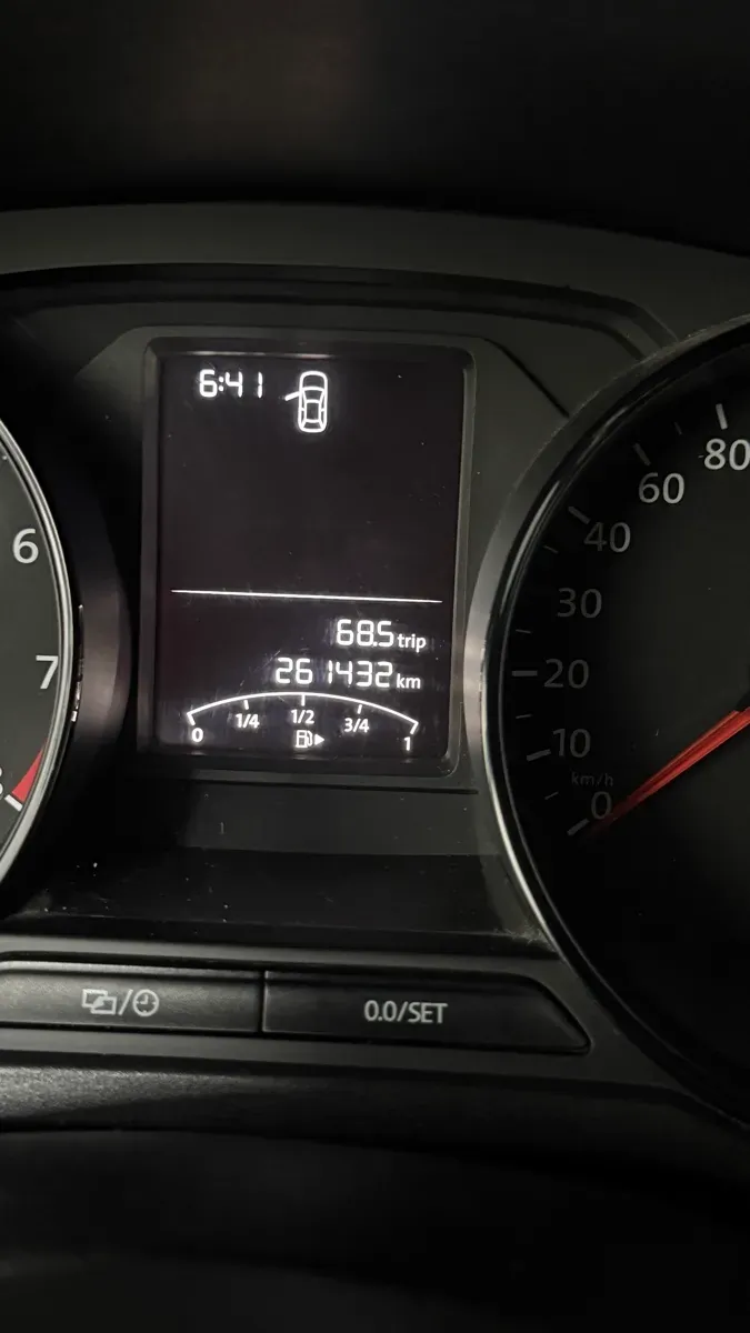 Volkswagen Polo 2015 photo 3