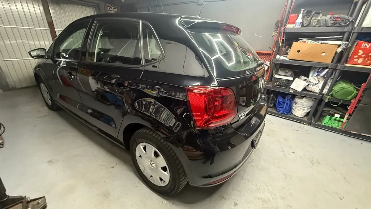 Volkswagen Polo 2015 photo 2