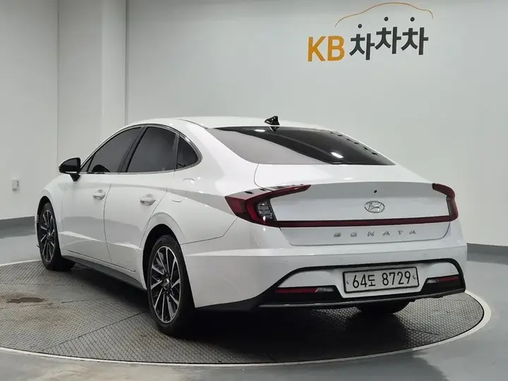 Hyundai Sonata 2020 photo 2