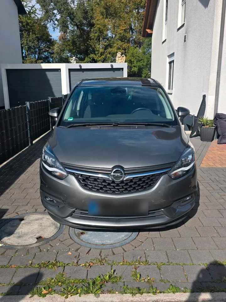 Opel Zafira Tourer