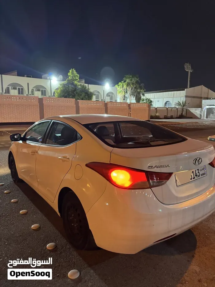 Hyundai Elantra 2014 photo 4