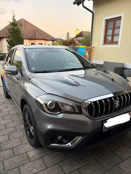 Suzuki S-Cross