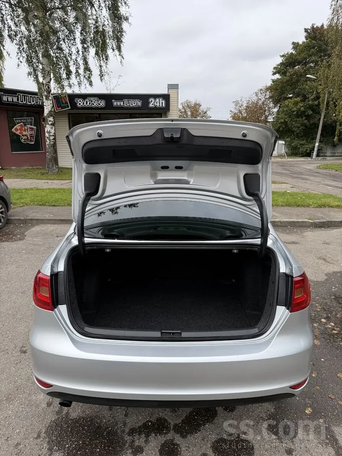 Volkswagen Jetta 2013 photo 5