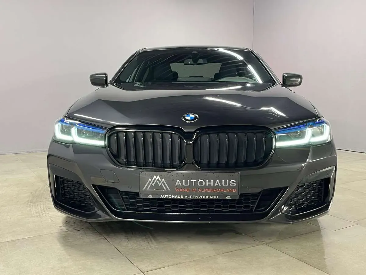 BMW 5 Series 2020 photo 3