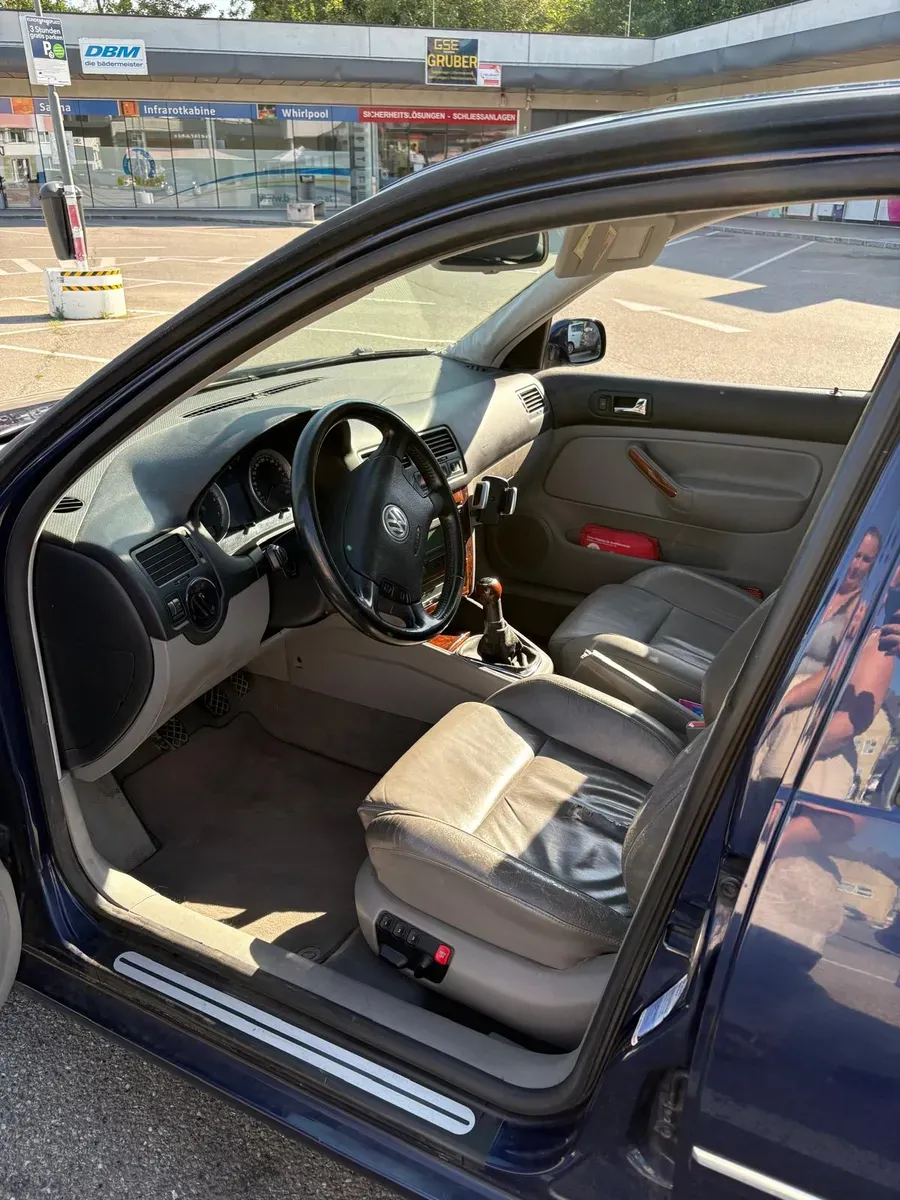 Volkswagen Bora 2003 photo 2