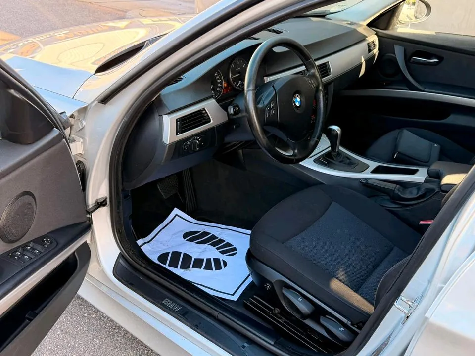 BMW E91 320D