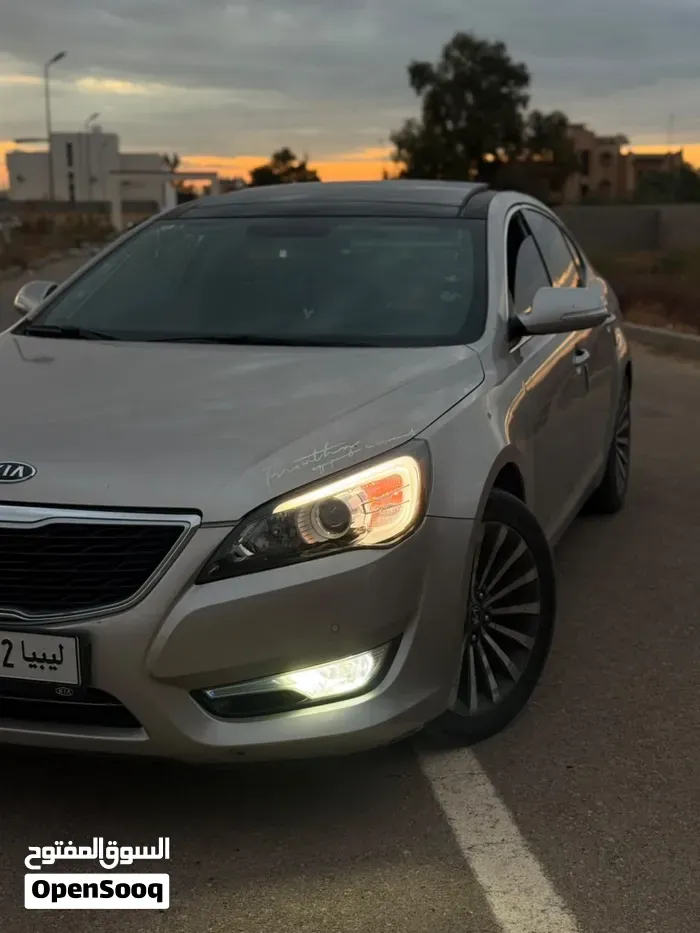 Kia Cadenza 2011 photo 4