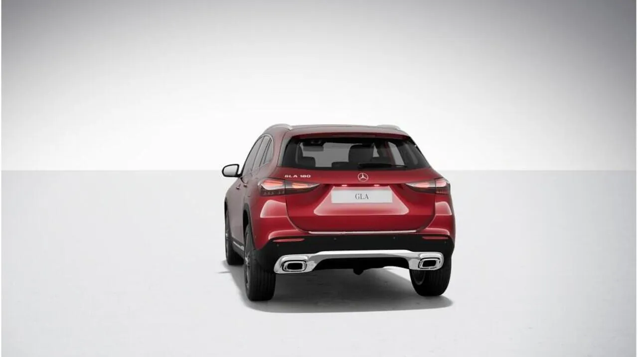 Mercedes-Benz Gla photo 4