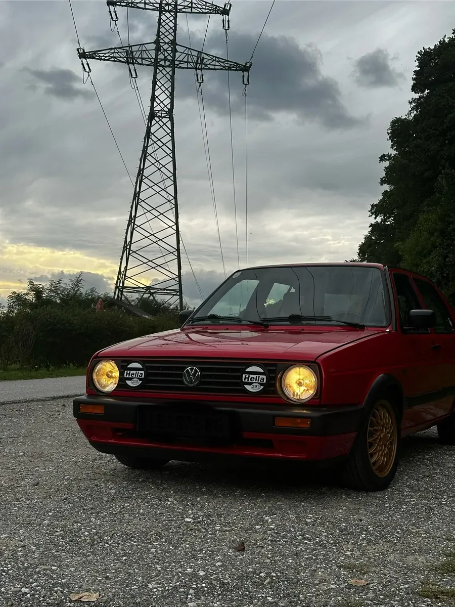 Volkswagen Golf 1990 photo 2