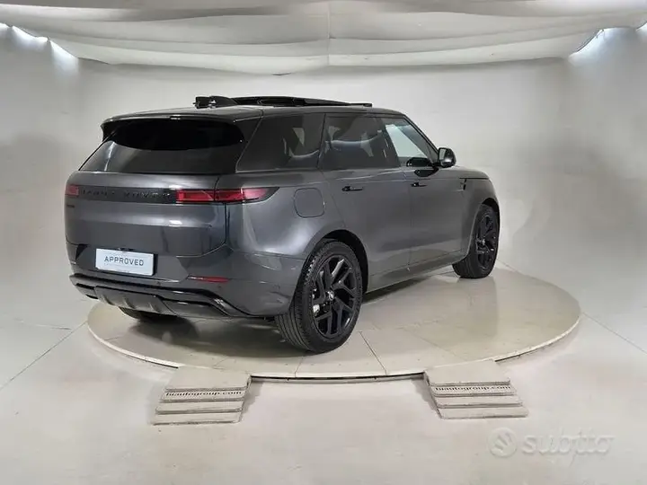 Land Rover Range Rover Sport 2025 photo 2