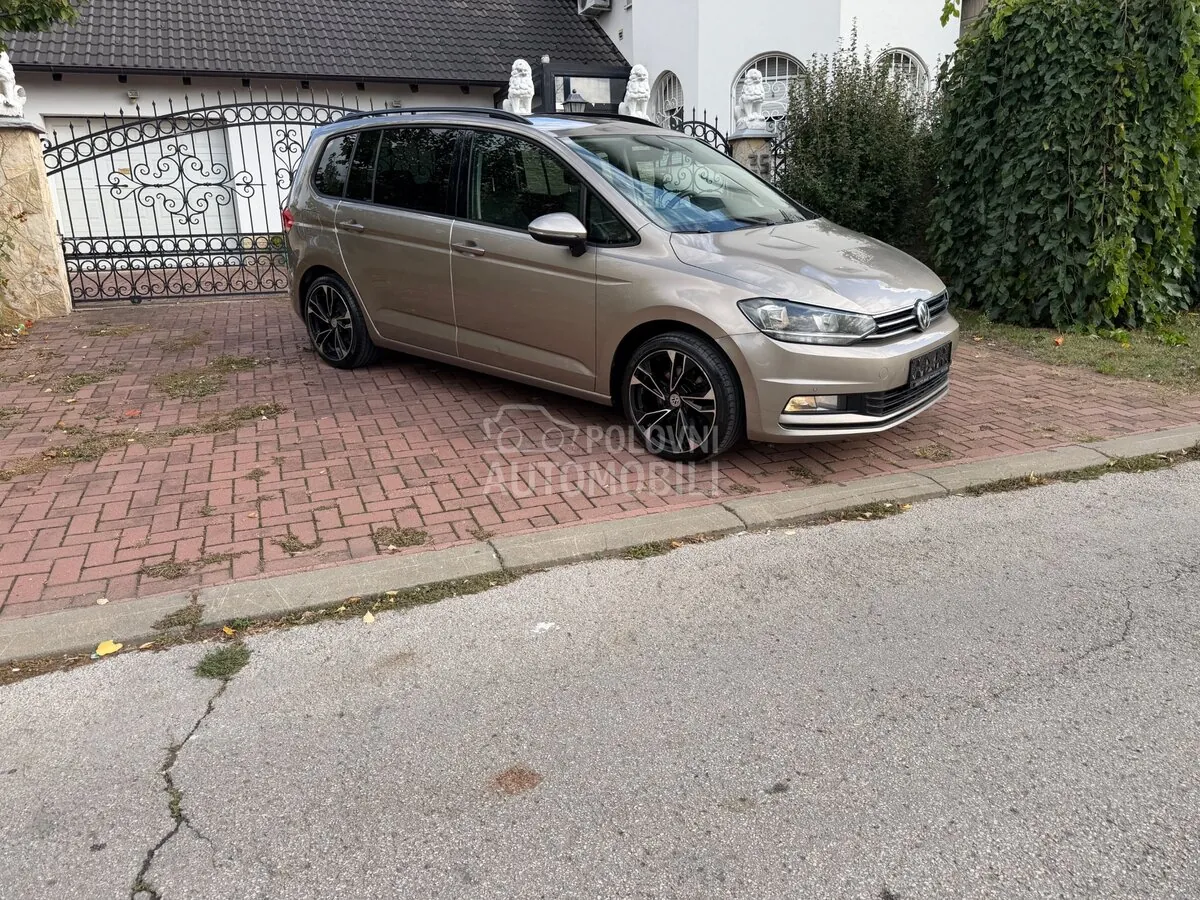 Volkswagen Touran 2017 photo 5