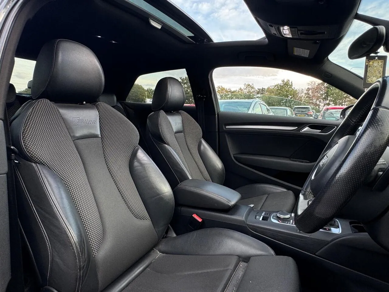 Audi A3 2013 photo 2