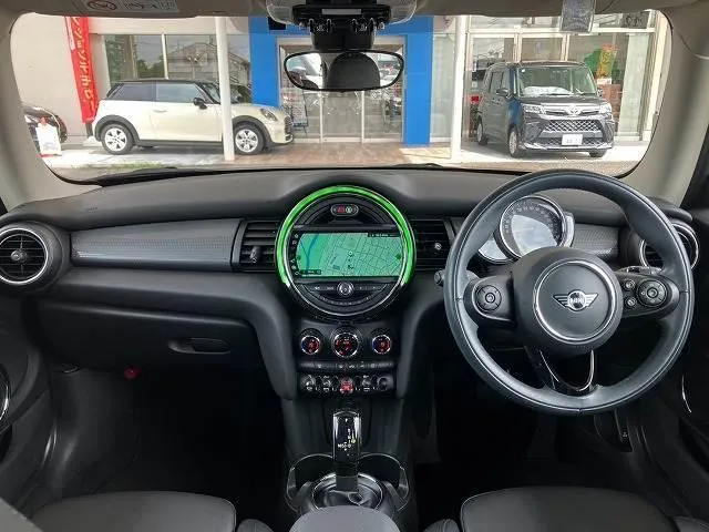 Mini Cooper 2018 photo 2
