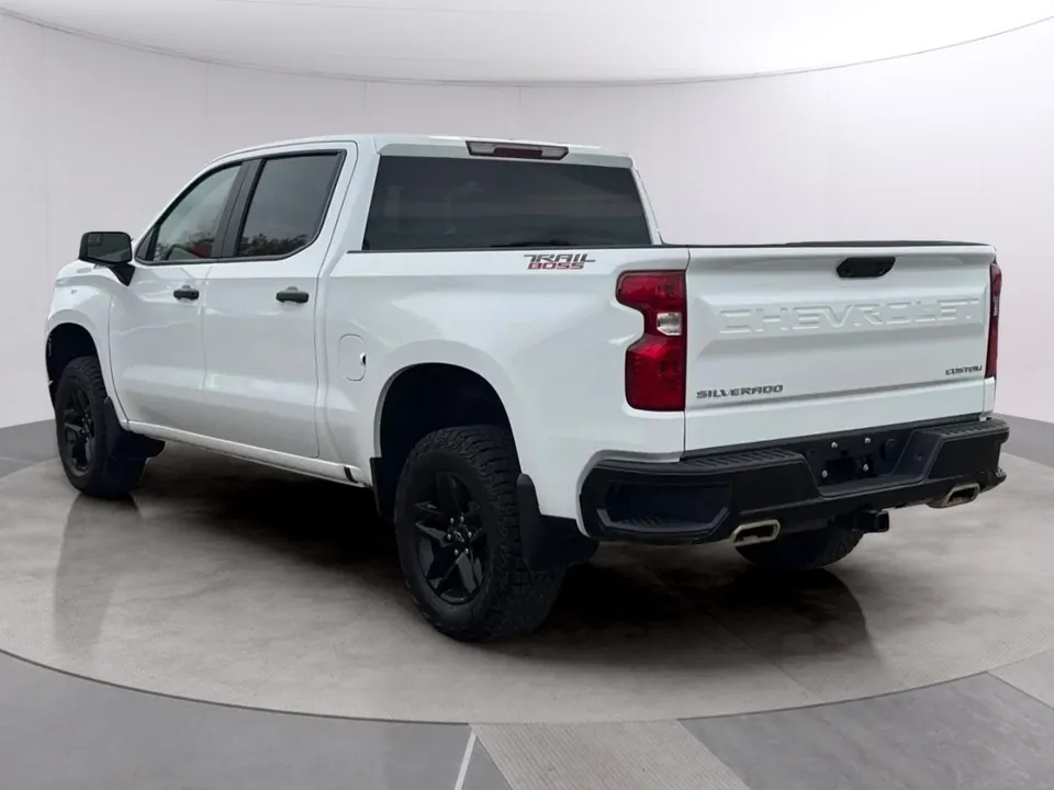 Chevrolet Silverado 1500 2025 photo 3