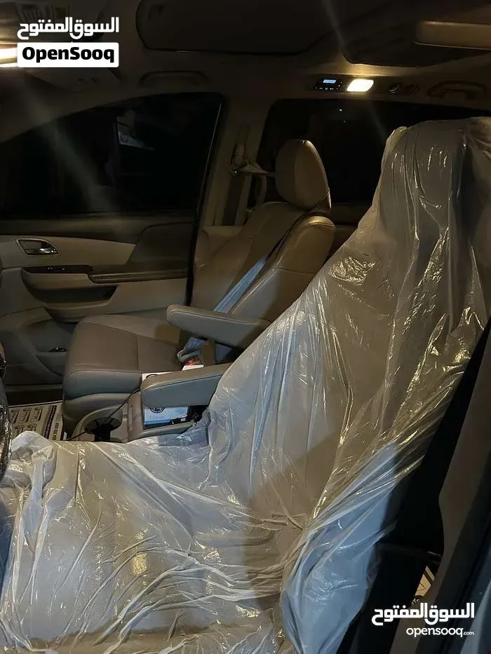 Honda Odyssey 2014 photo 2