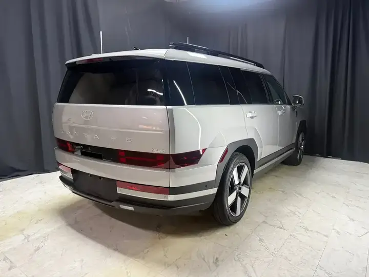 Hyundai Santa Fe 2026 photo 4