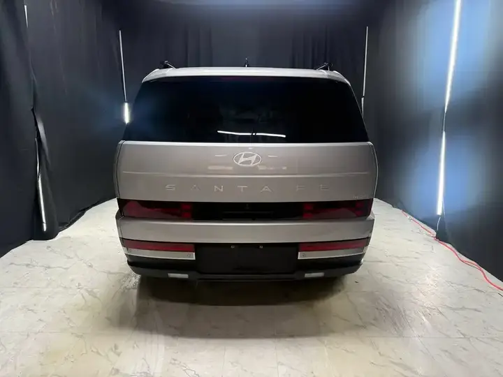 Hyundai Santa Fe 2026 photo 5