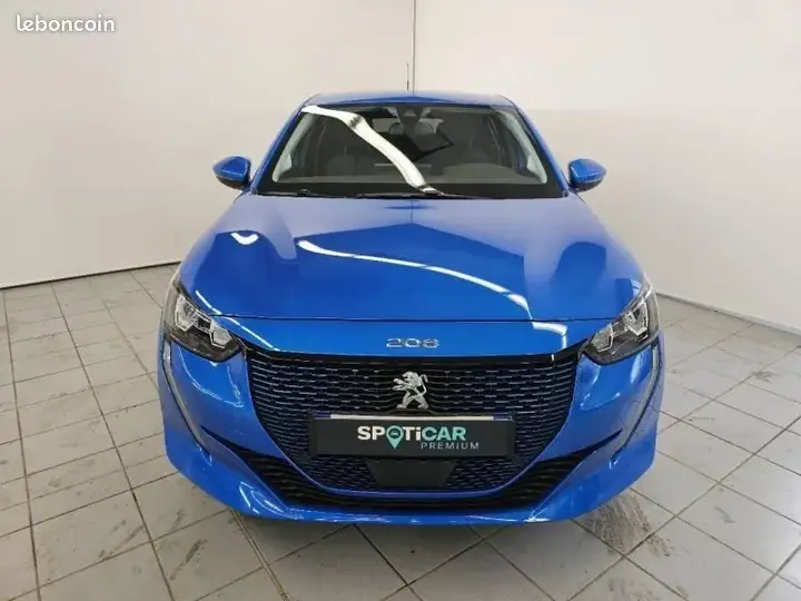 Peugeot 208 2021 photo 2
