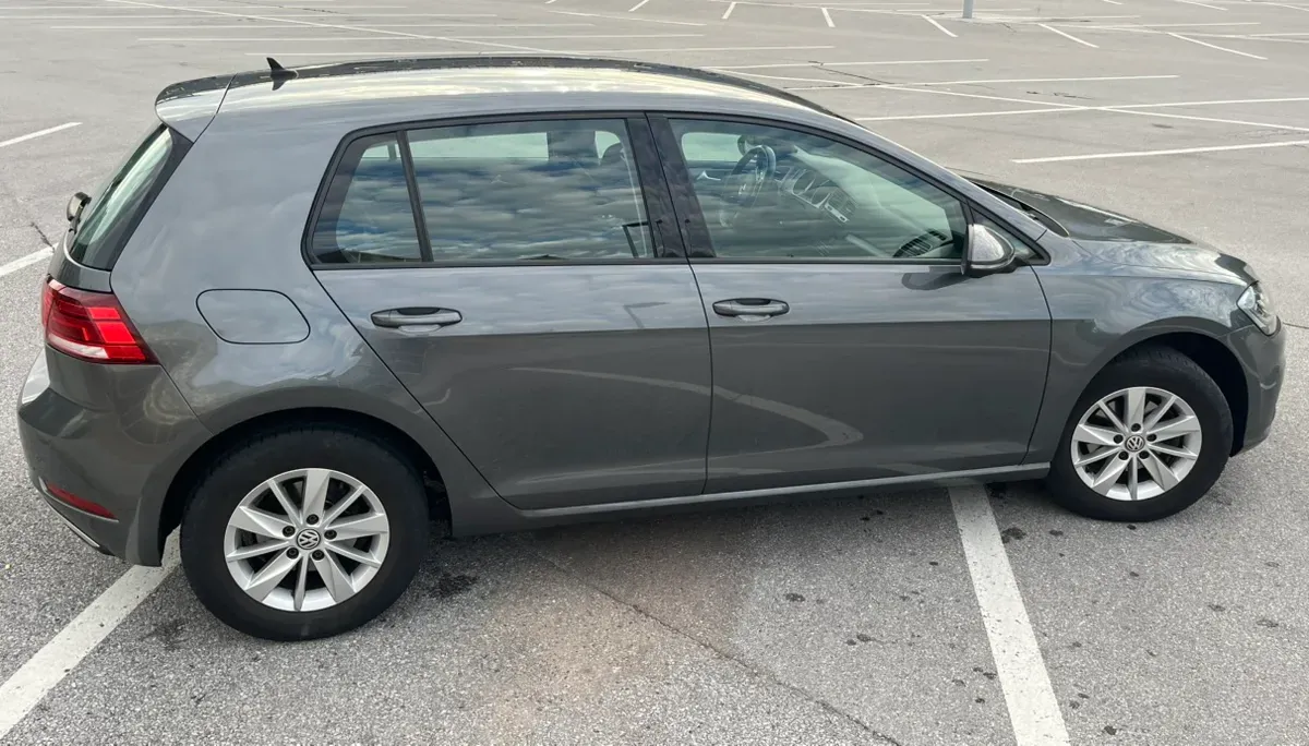 Volkswagen Golf 2017 photo 2