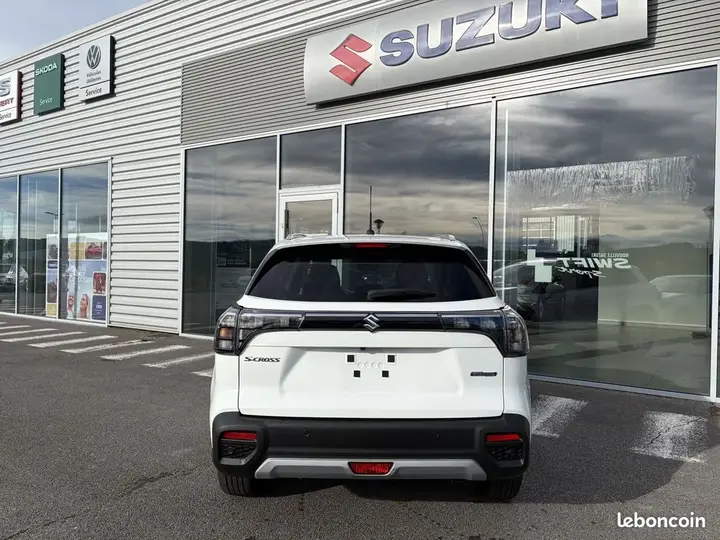 Suzuki S-Cross 2026 photo 4
