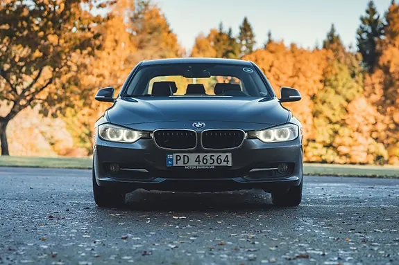 BMW 320D 2013 photo 3