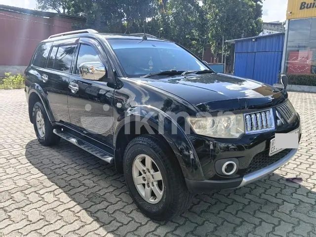 Mitsubishi Montero