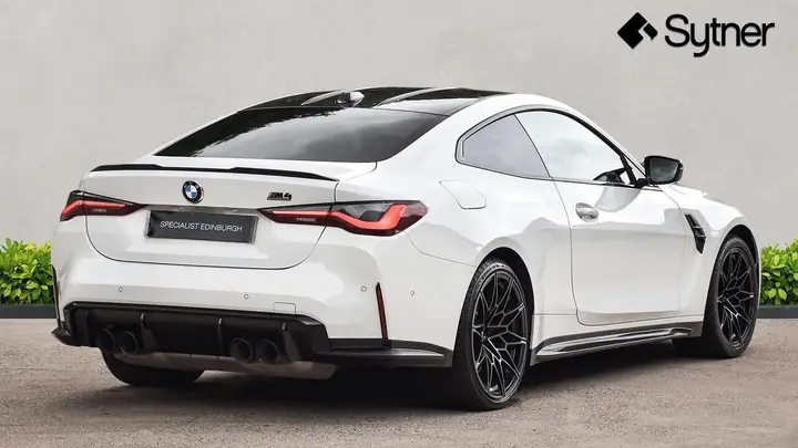 BMW M4 2024 photo 5