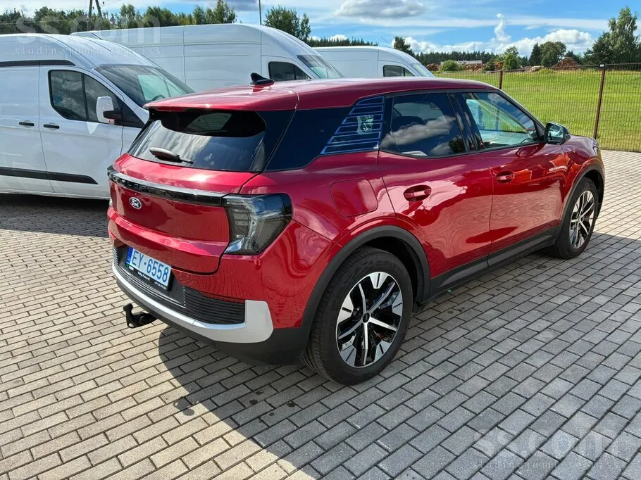 Ford Explorer 2025 photo 3