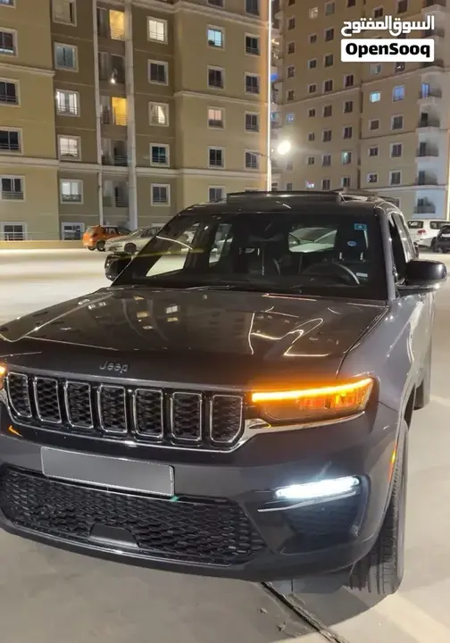 Jeep Grand Cherokee 2024 photo 2
