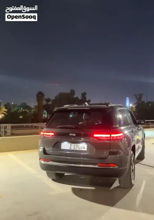 Jeep Grand Cherokee 2024 photo 4