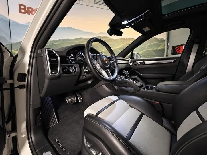 Porsche Cayenne 2020 photo 2