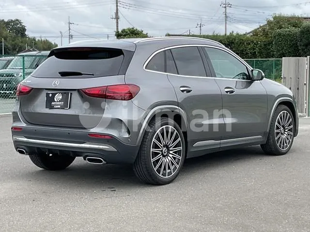 Mercedes-Benz Gla 2025 photo 2
