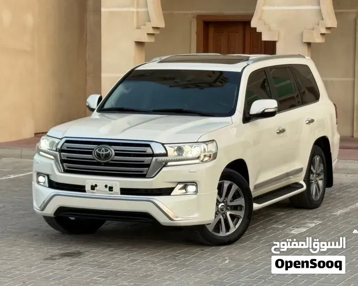Toyota Land Cruiser 2018 photo 2