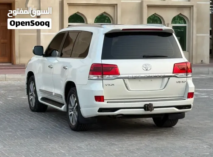 Toyota Land Cruiser 2018 photo 3