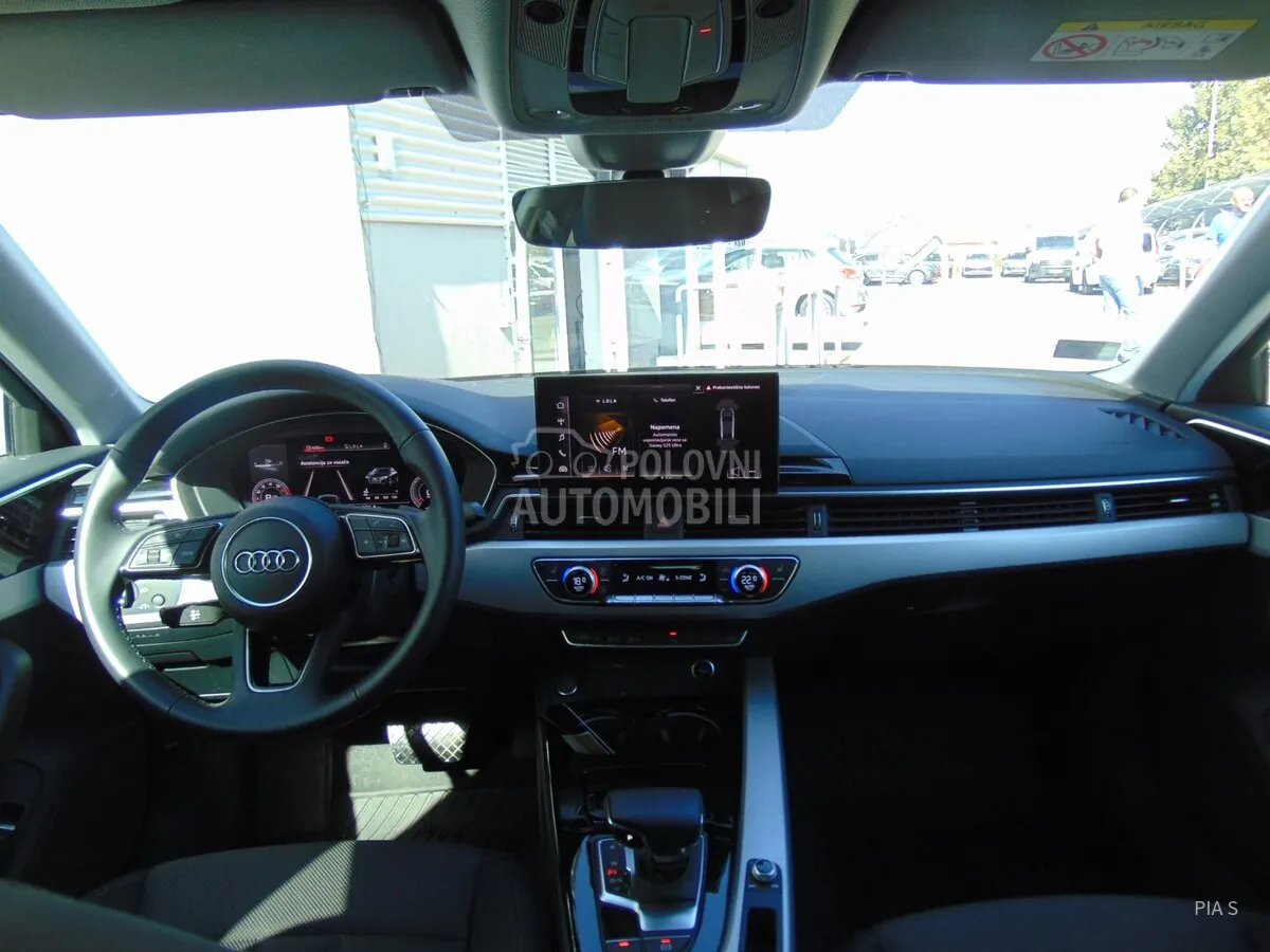 Audi A4 2024 photo 5