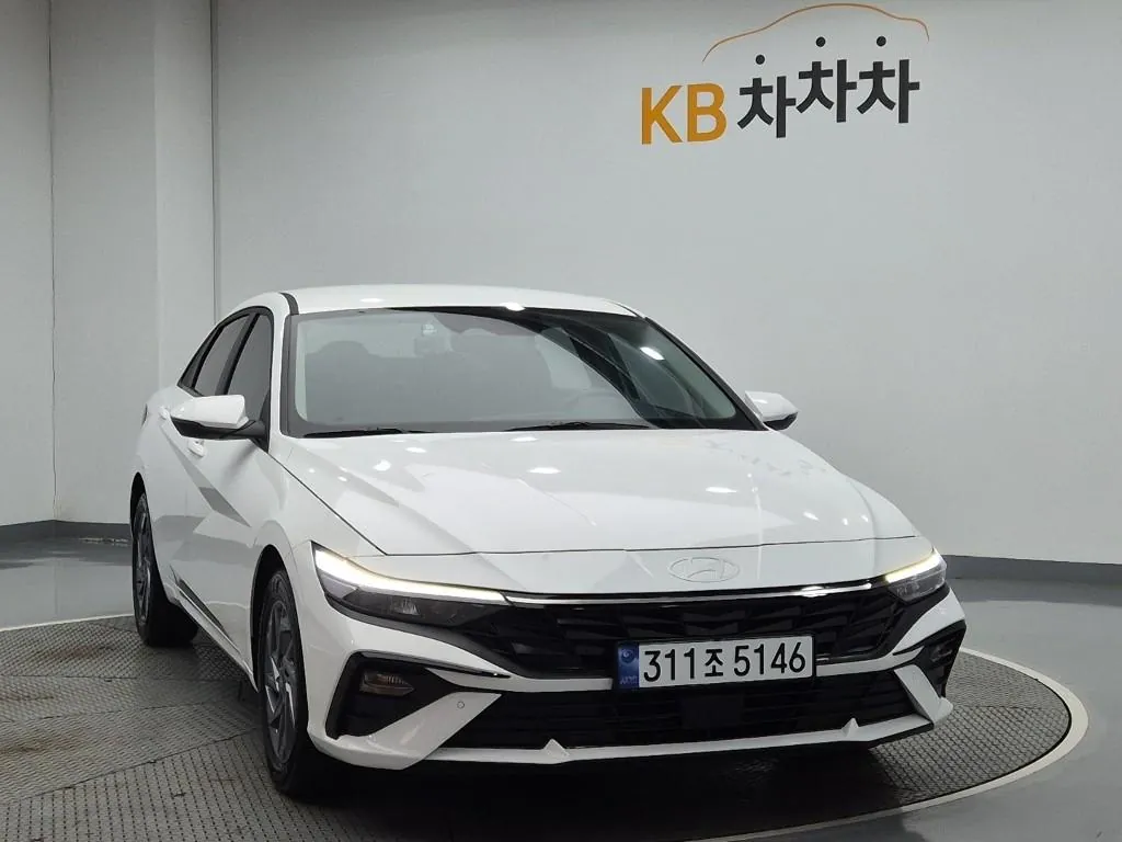 Hyundai Avante 2025 photo 4