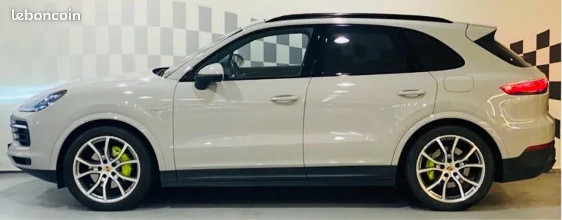 Porsche Cayenne 2020 photo 2