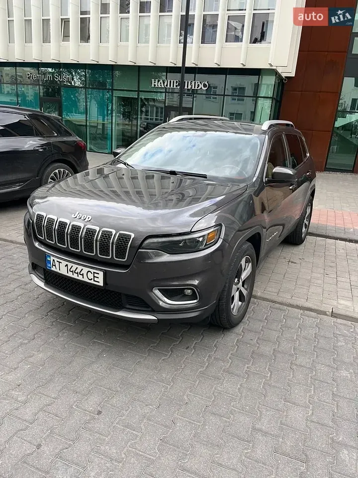 Jeep Cherokee 2019 photo 2