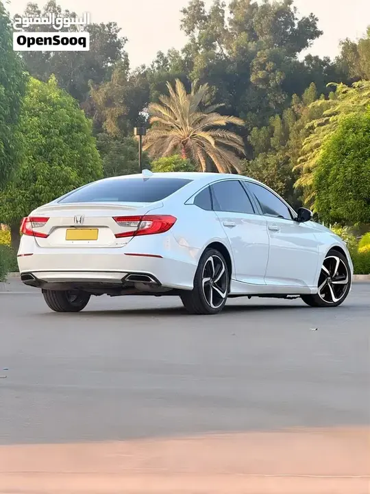 Honda Accord 2019 photo 2