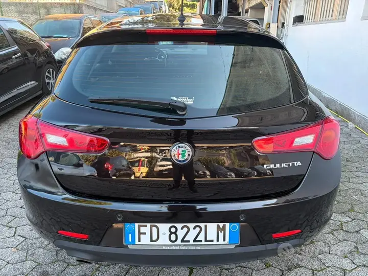 Alfa Romeo Giulietta 2016 photo 5