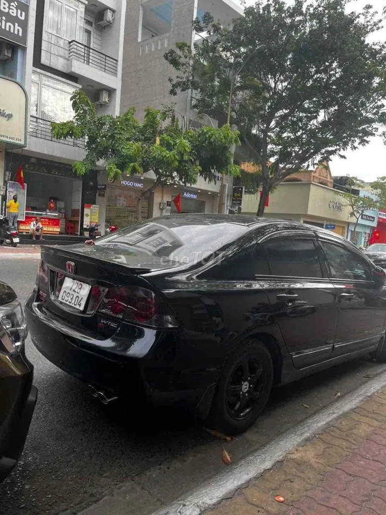 Honda Civic 2008 photo 2