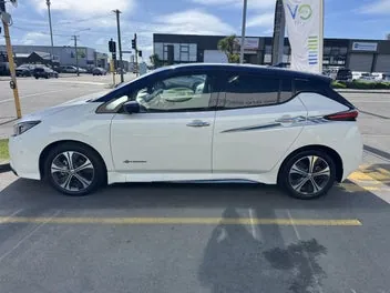 Nissan Leaf 2018 photo 5
