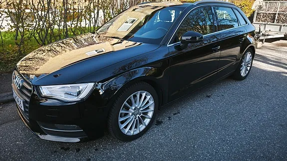 Audi A3 2015 photo 2