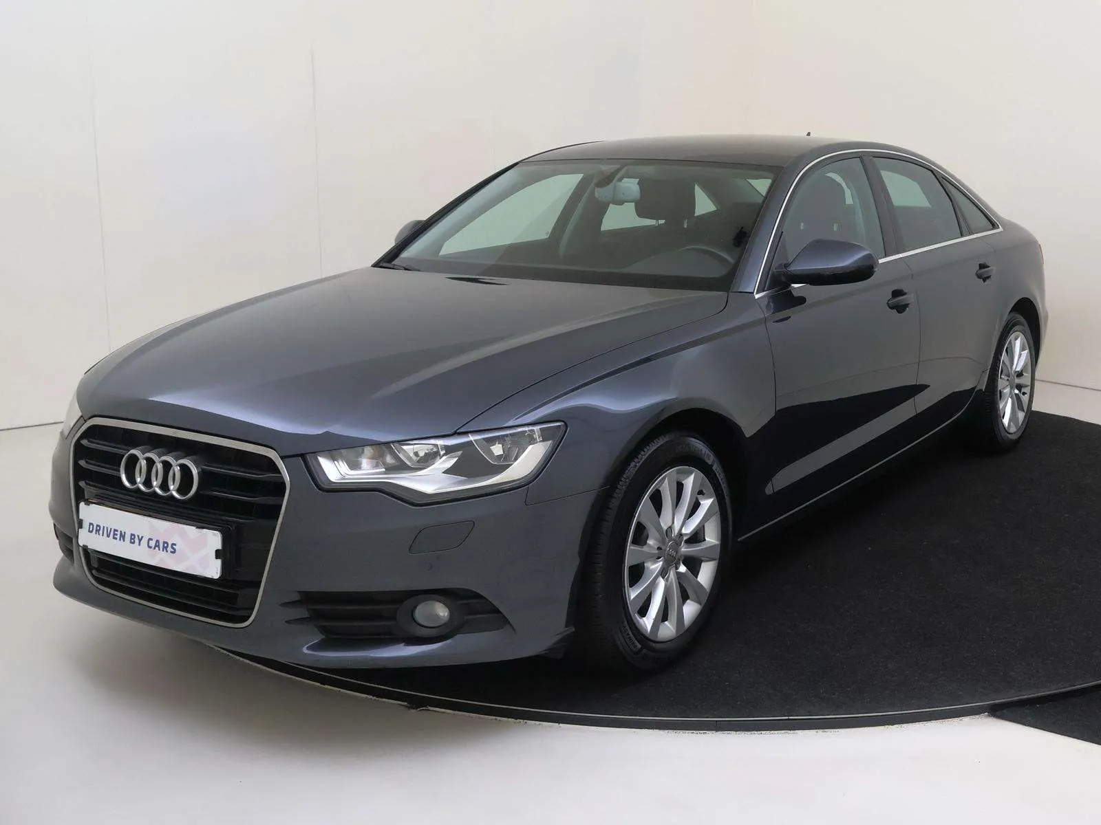 Audi A6 2013 photo 2
