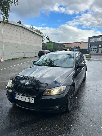 BMW 320D 2012 photo 2
