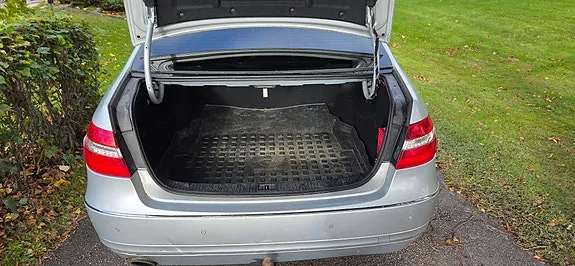 Mercedes-Benz E250 2011 photo 5
